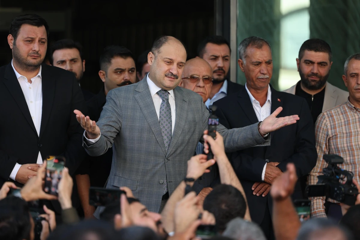 Başkan Kasım Gülpınar Geçici İşçilere Bayram yaşattı